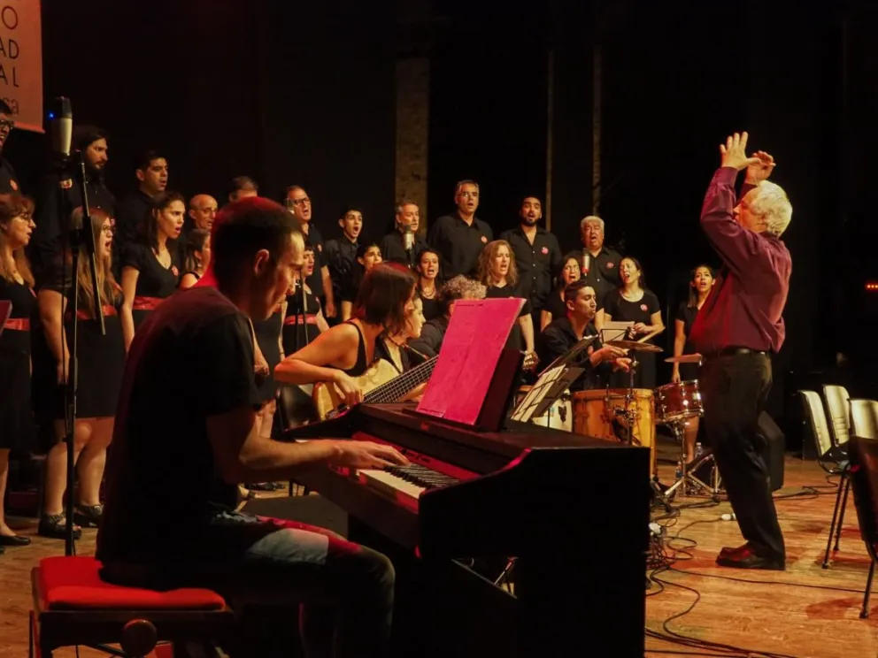 El Coro de la UNRN despide el año junto a la Orquesta Filarmónica de Río Negro