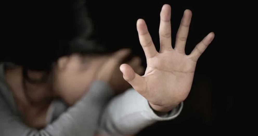 Violó y embarazó a su hijastra, pero no está condenado y podría quedar en libertad