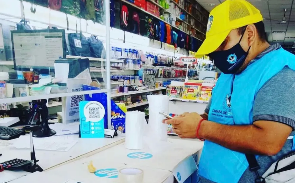 La Cámara de Comercio fue con los tapones de punta contra las ferias tipo "Saladita"