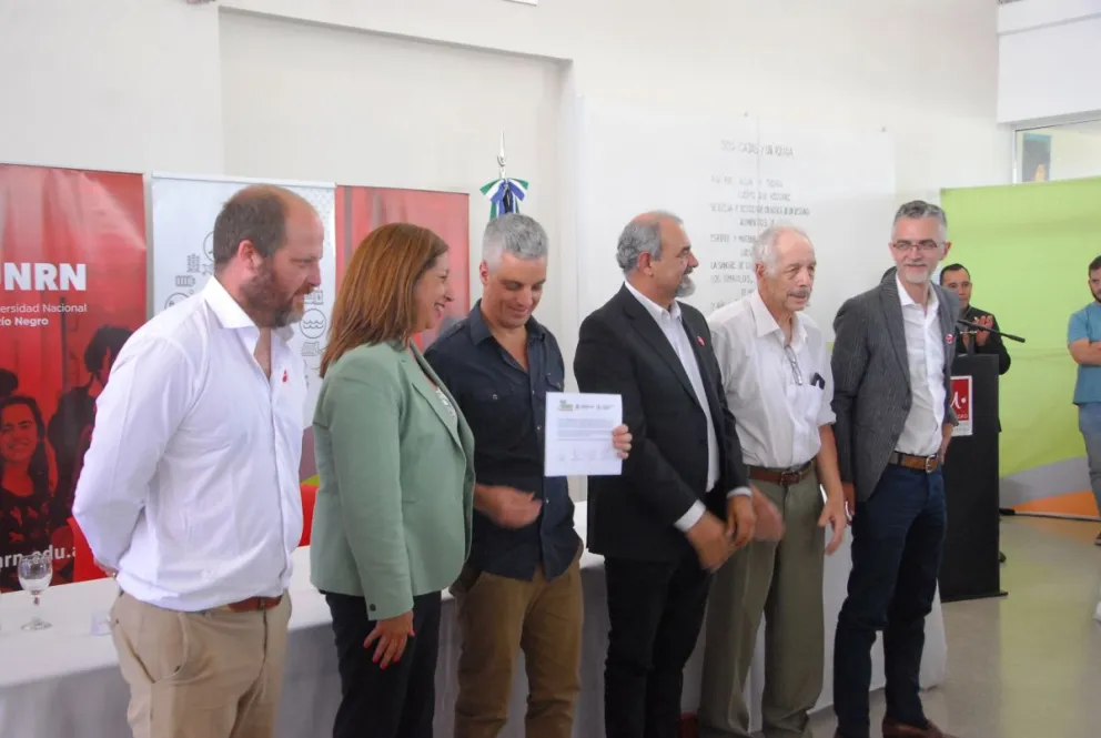 Diplomados en Hidrógeno Verde y la decisión política de cuidar el ambiente mediante la transición energética