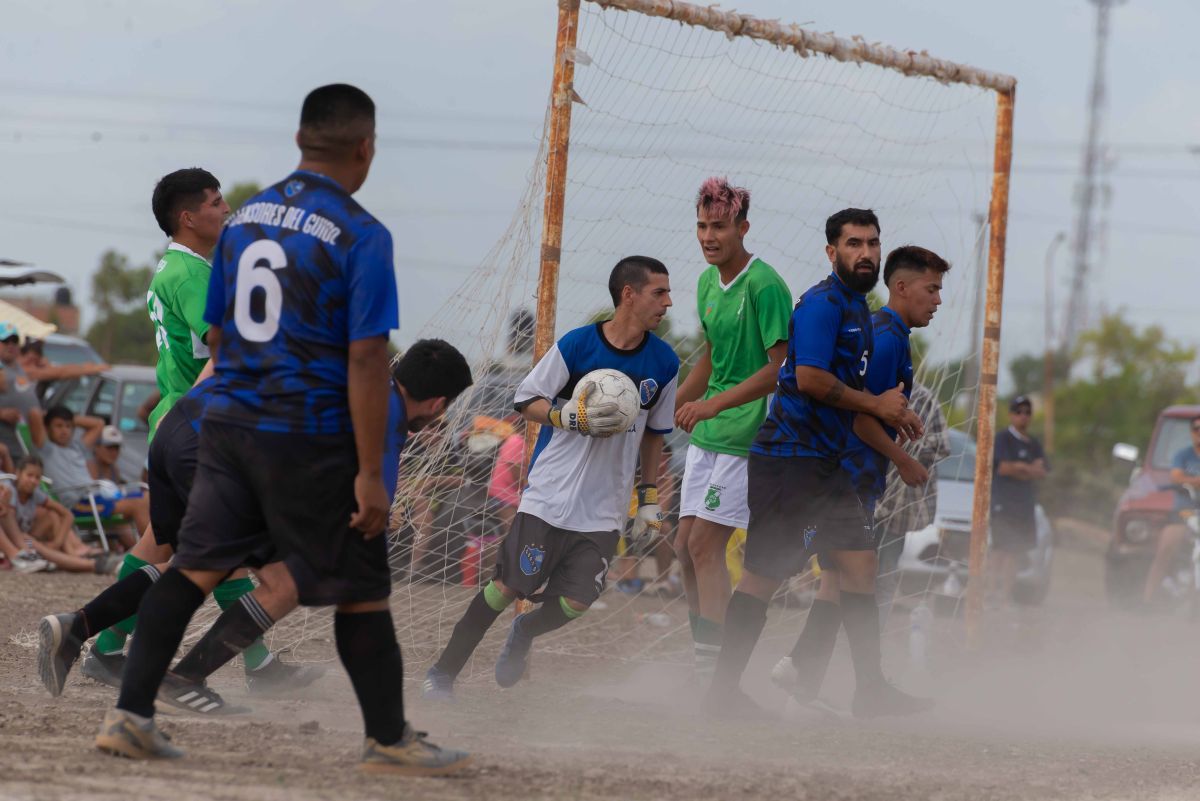 El Fútbol Siempre Da Revancha Nehuén Se Consagró Campeón De La Barrial De Viedma Noticiasnet 1507