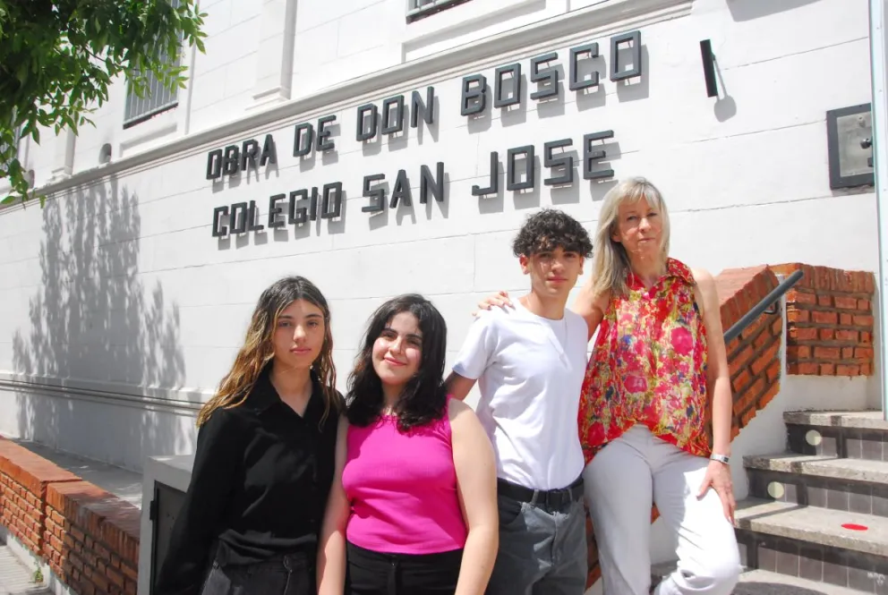 Estudiantes ganan las Olimpiadas de Economía y van por la instancia internacional