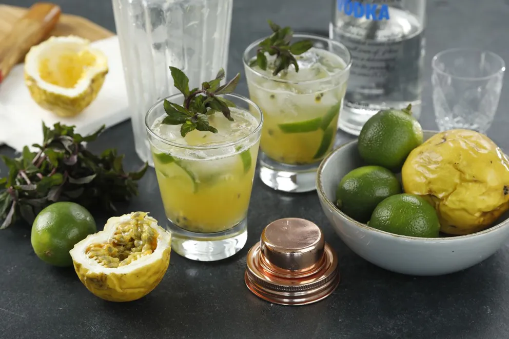 Un trago ideal para las Fiestas: caipiroska de maracuyá