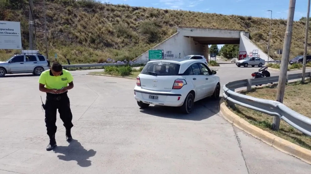 Un accidente de tránsito cerca del Puente Viejo generó un caos en el tránsito