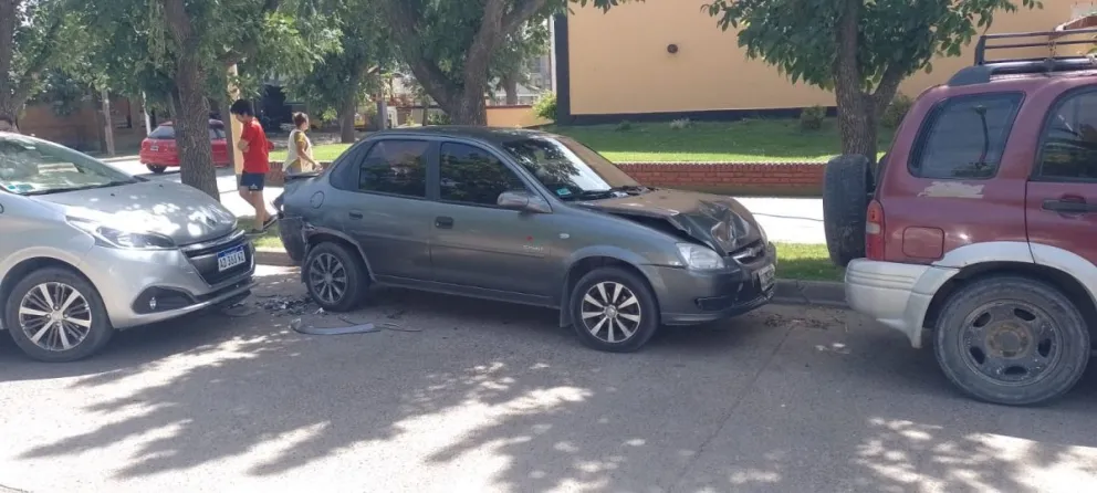 Triple choque en Viedma: la persona que lo generó dijo que se encandiló 