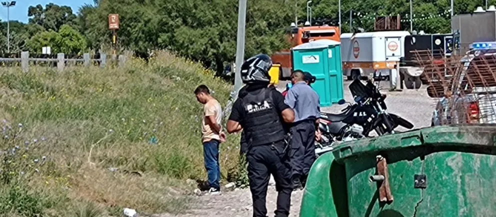 Imputaron al ladrón nadador que se cruzó a una isla