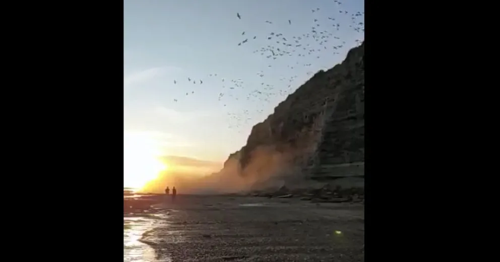 Se derrumbó un acantilado en El Cóndor