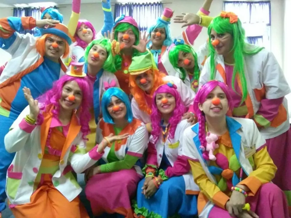 Los payamédicos son las personalidades del año, gracias a su labor de sanar con sonrisas