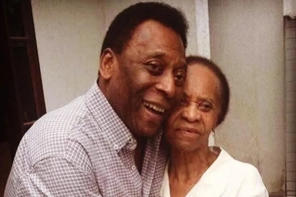 La madre de Pelé aún no sabe del fallecimiento de su hijo