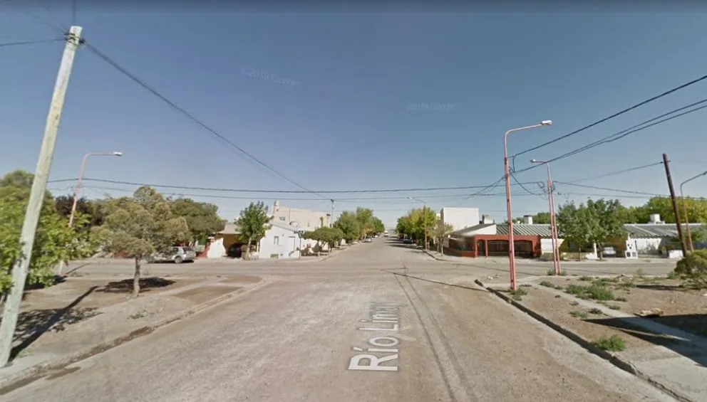 Violento robo en Los Fresnos: rompieron una ventana, revolvieron todo y se llevaron artículos de valor 