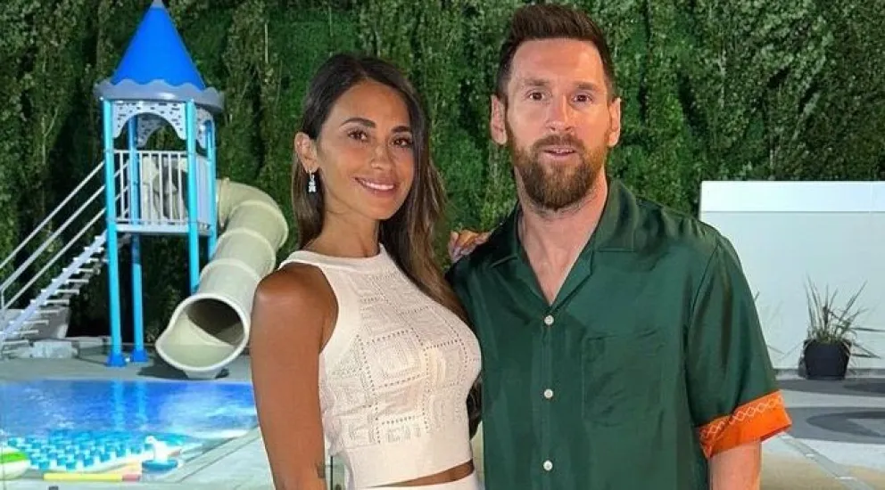 Lionel Messi recibió el año nuevo con un look extravagante