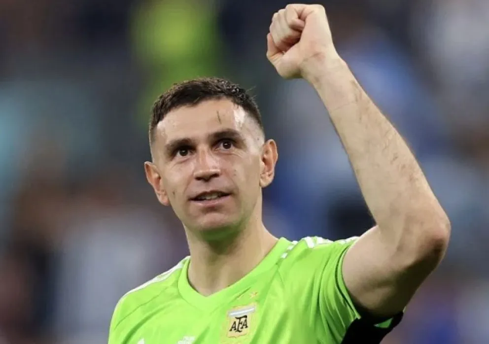 Cuánto vale el nuevo perro del Dibu Martínez, de una raza utilizada por las fuerzas militares 