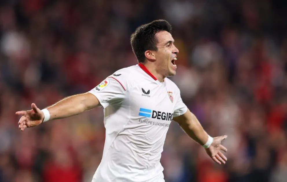 Acuña, autor de un gol en la victoria del Sevilla