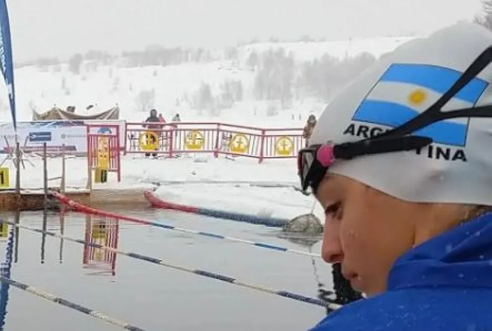 “La Messi del agua”: Ailén Lascano Micaz partió rumbo a Francia para disputar el Mundial de natación de aguas heladas 