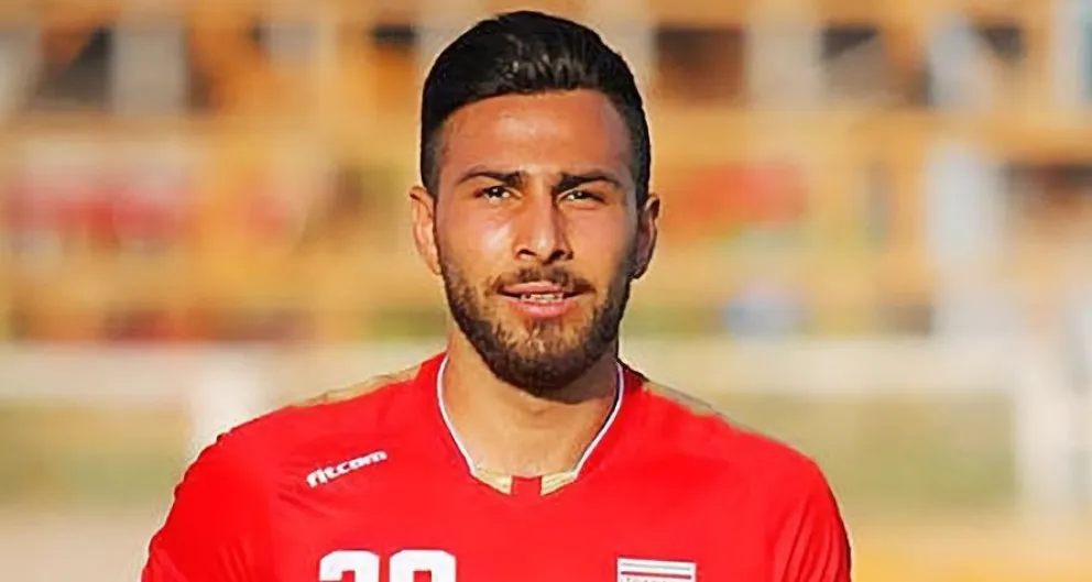 Amir Nasr Azadani evitó la pena de muerte: El futbolista iraní fue condenado a 26 años  de prisión