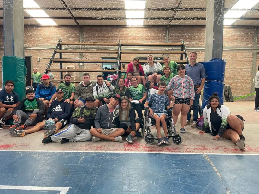 Viedma: comenzaron las colonias municipales con más de mil participantes