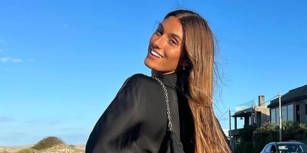 Infraganti: pescaron a Lola Latorre probándose bikinis en las playas de Punta