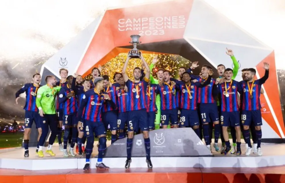 Barcelona vapuleó al Real Madrid y se quedó con la  Supercopa Española