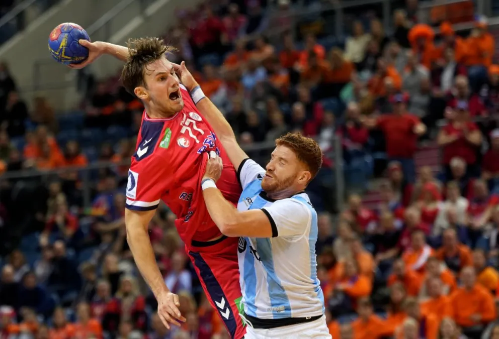 Argentina fue superado por Noruega y se juega a todo o nada en la última fecha