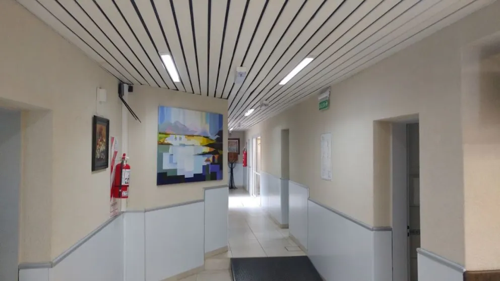 Una familia vende empanadas para atender a una nena con una extraña alergia