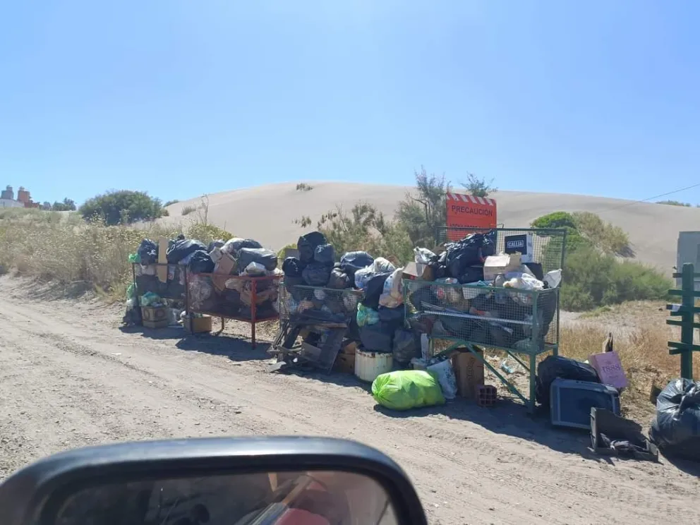 Bahía Creek repleta de basura y un olvido en la recolección