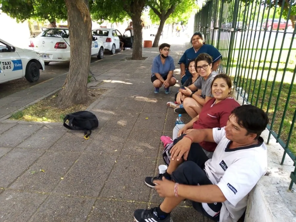 Operadores denuncian falta de apoyo en su tarea profesional por parte de Discapacidad