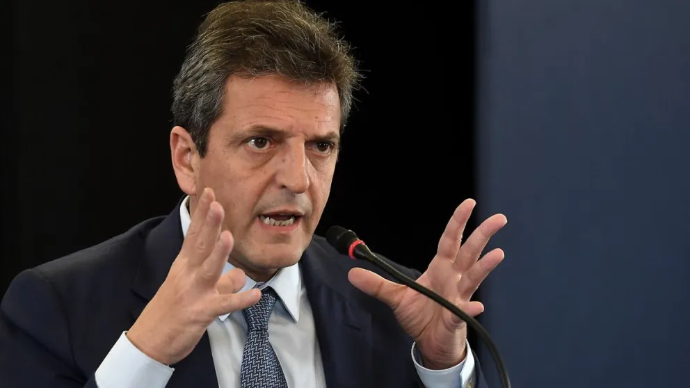Massa anunció un alivio impositivo y aumento de crédito para alentar a las pymes