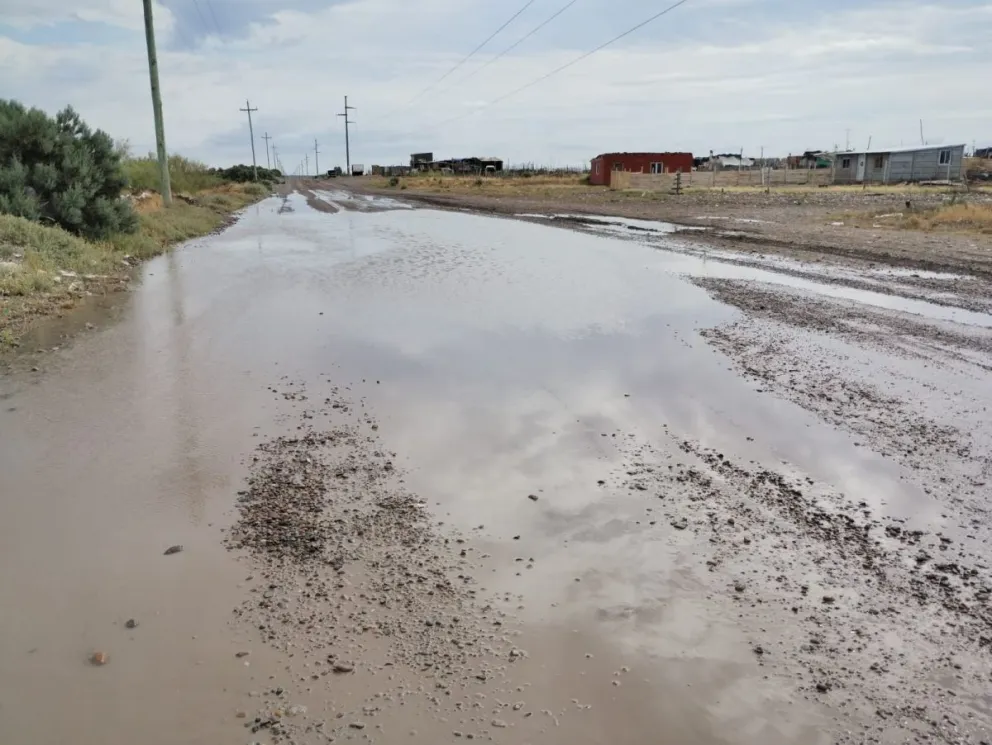 Lluvia fuerte y unos pocos anegamientos
