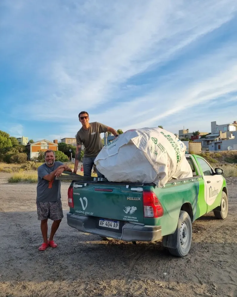 Campaña para liberar a la costa de plásticos contaminantes