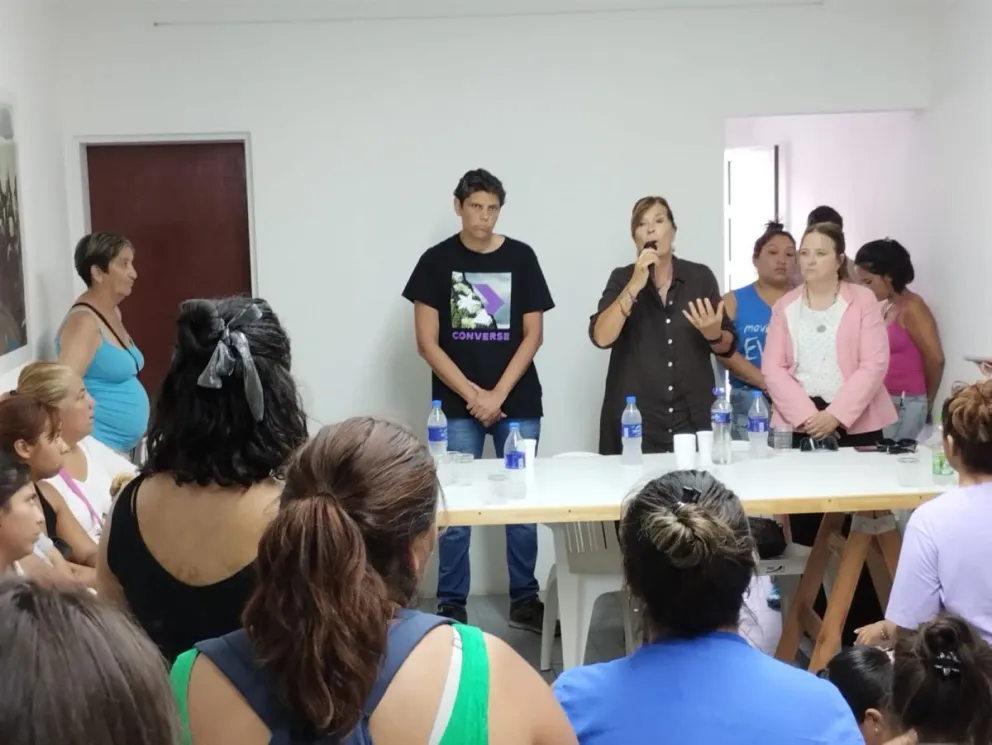 La candidata a gobernadora Silvia Horne visitó la unidad básica "3 Banderas"