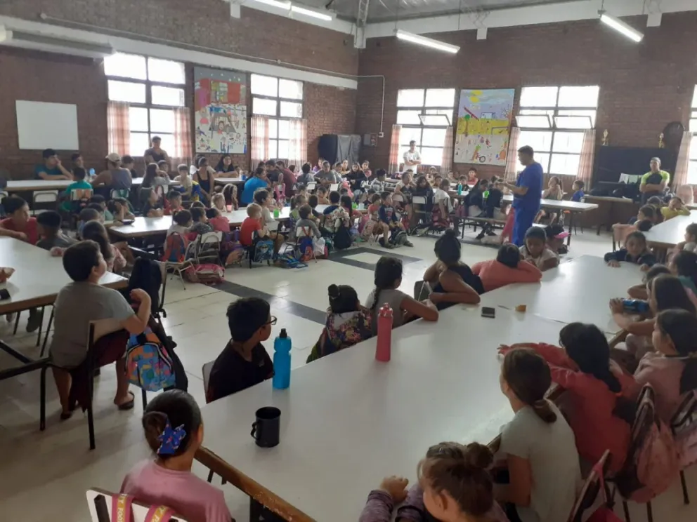 Escuelas Abiertas en Verano: Salud llevó la promoción de hábitos saludables para niñas y niños