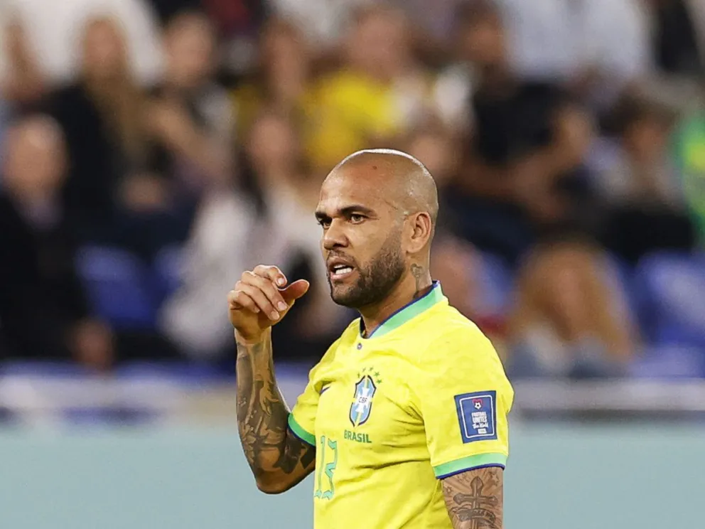Dani Alves fue detenido en Barcelona por agresión sexual