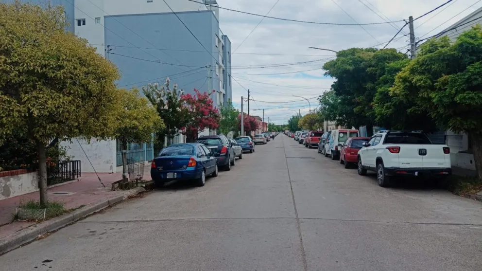 Dos hechos delictivos en pleno centro de Viedma sacudieron la mañana