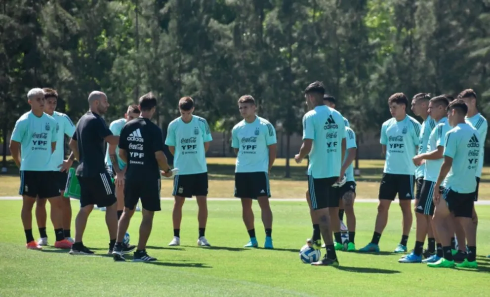 Por el Sudamericano Sub-20: la Argentina de Mascherano se enfrenta a Paraguay