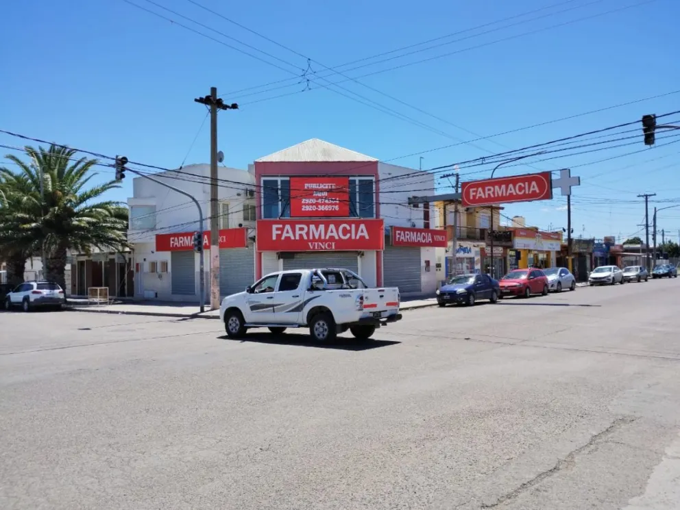 Un semáforo no funciona en una peligrosa esquina de Viedma