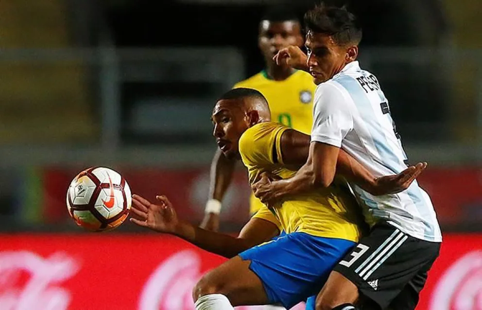 Argentina enfrenta a Brasil en el Sudamericano Sub 20: hora y TV 