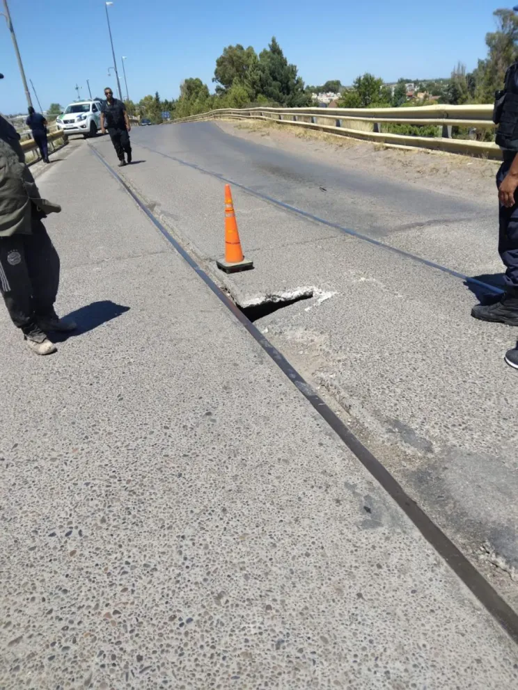 No hay precisiones sobre la reapertura del puente ferrocarretero