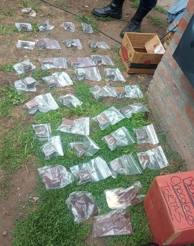 Comercializaban “brownies locos” y fueron descubiertos