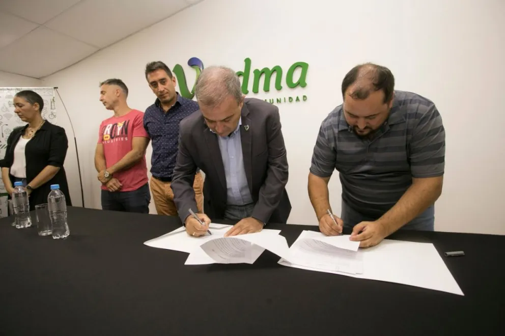 ATE y el gobierno de Viedma firmaron un acuerdo que beneficiará a los empleados municipales 