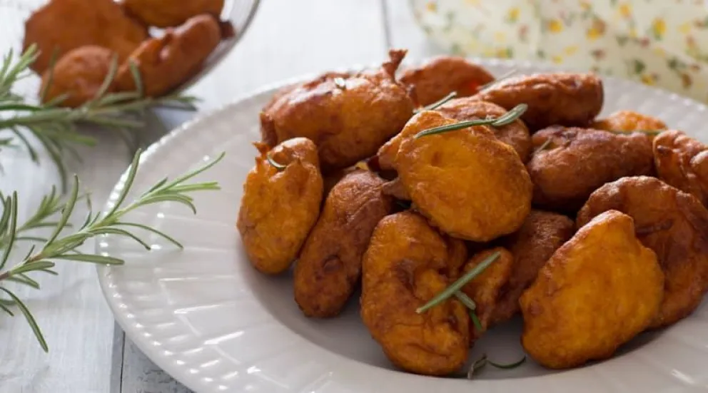 Buñuelos de calabaza y queso: económico y para hacer en un ratito