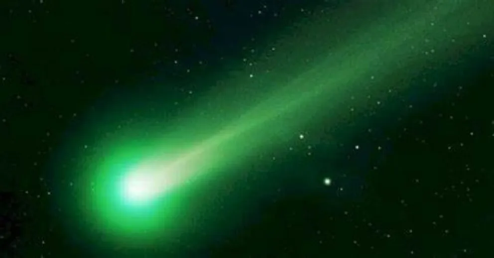 Un cometa verde se acerca a la tierra y podrá verse con binoculares: cuándo y a qué hora  