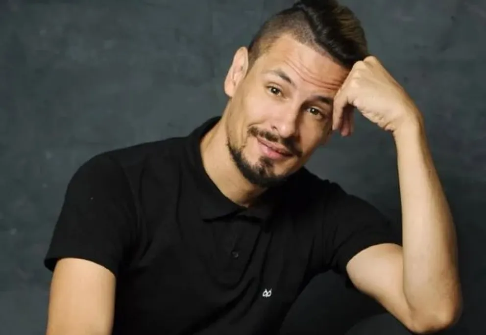 A horas del cierre de la Fiesta Nacional del Mar y el Acampante con la actuación de Rodrigo Tapari