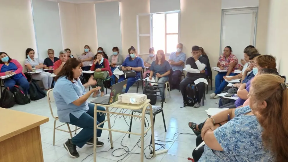 Llegaron las vacunas anti Covid bivariantes al hospital de Viedma 