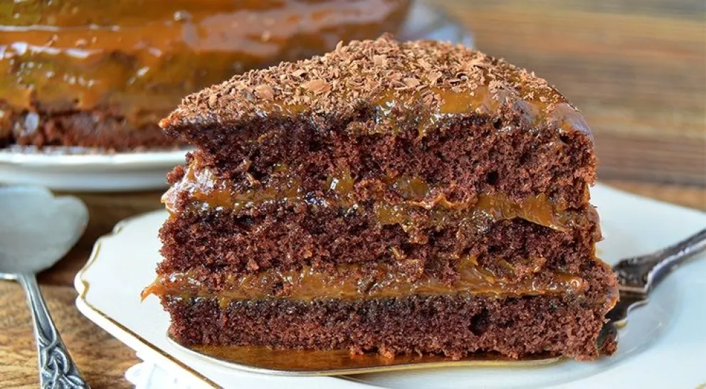 Torta súper dulce y fácil de chocolate sin horno