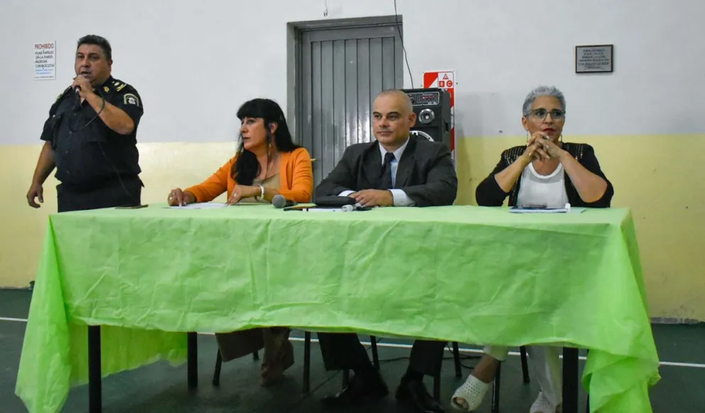 La Red de Suicidología informó sobre las fases y los mitos que involucran a los suicidios