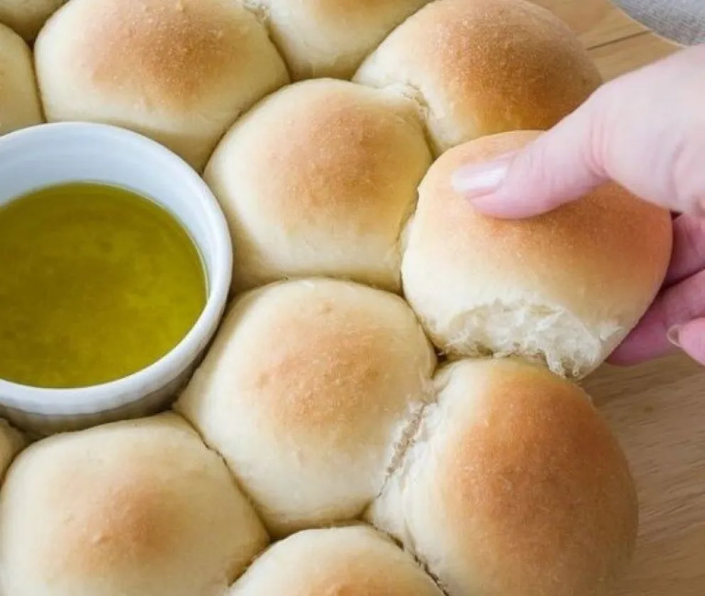 Disfrutá de esta receta de pan en tan sólo 3 pasos sin horno y sin amasar