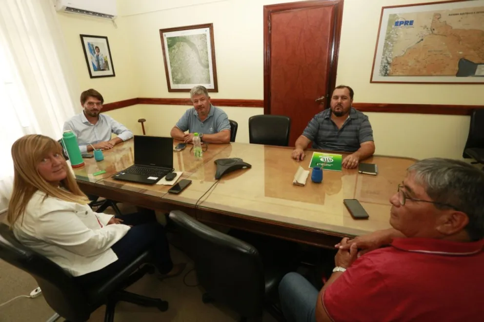 Los gremios estatales recibieron una oferta de recomposición salarial