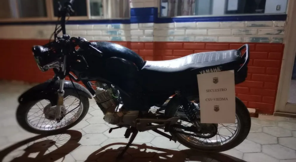 Una de las motos de las picadas en la Ruta 3 era robada 