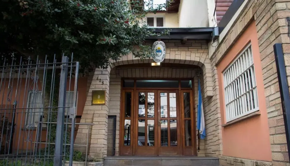 Tribunal de Roca y Bariloche se tiran la pelota: ninguno quiere el juicio por usurpaciones en Mascardi