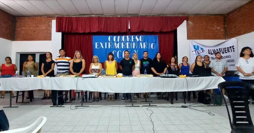 Docentes definieron solo rechazar la propuesta y habrá inicio de clases